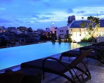 Chillax Resort - Bangkok - Pool