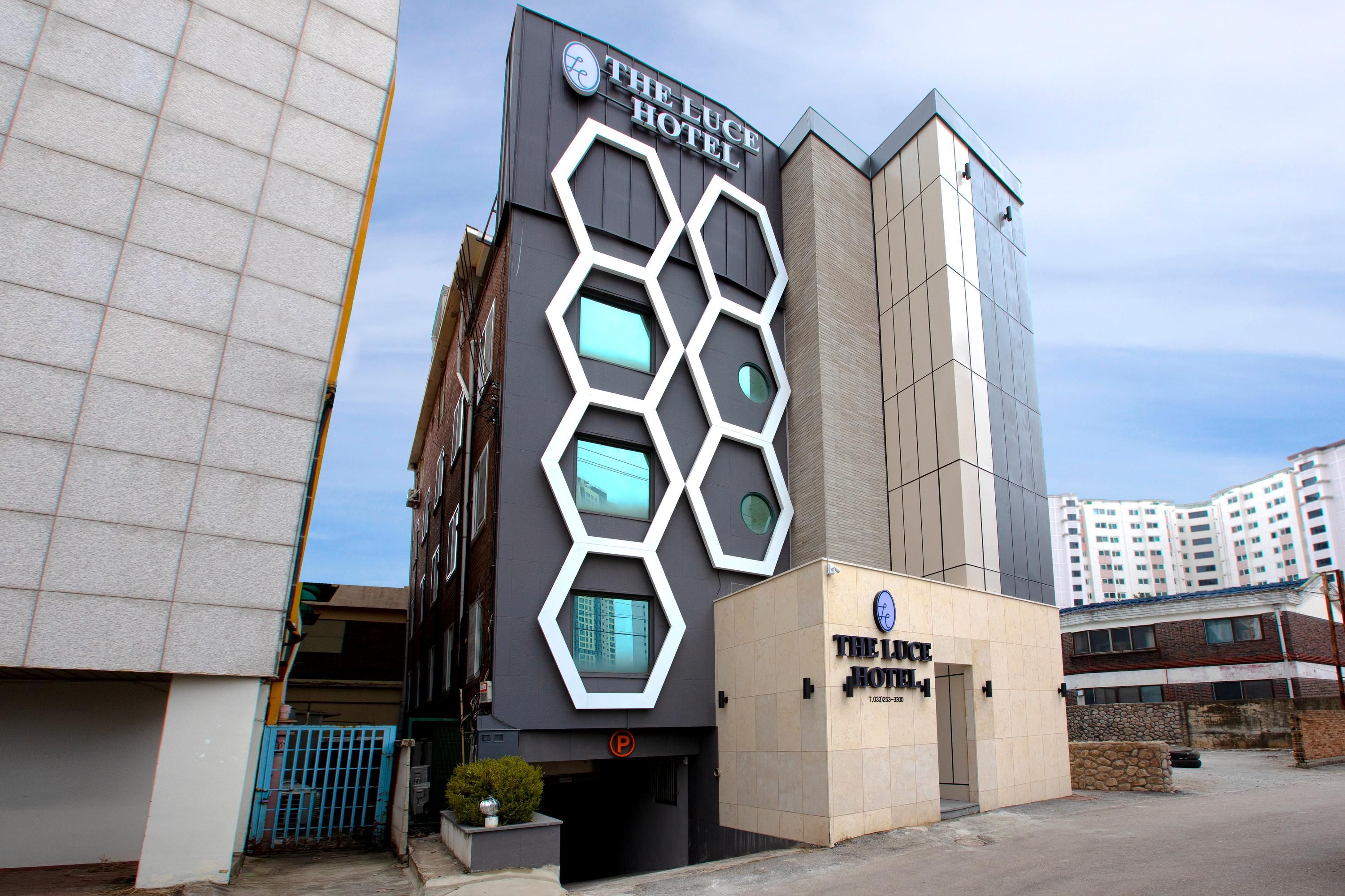 Chuncheon Luce Hotel - Chuncheon - Building