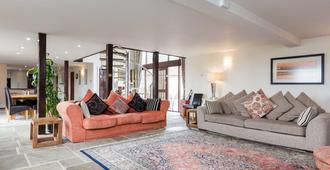 Brooklands Barn - Arundel - Living room