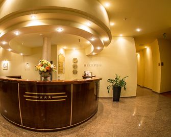 Hotel Alinalex - Paradisul Acvatic - Braşov - Recepción