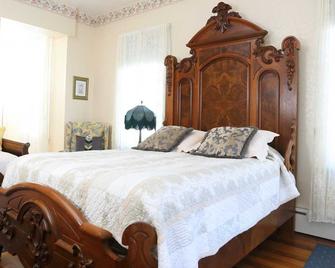 Beauclaires Bed & Breakfast Inn - Cape May - Makuuhuone