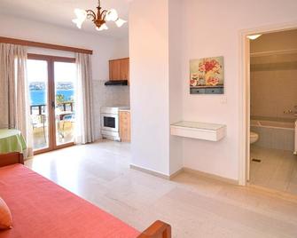 Simon Apartments - Sitia - Living room