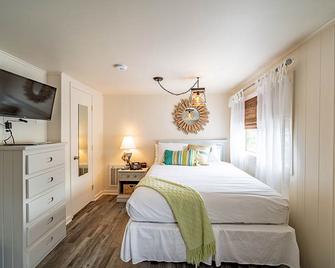 Ocean Glass Inn - Rehoboth Beach - Bedroom