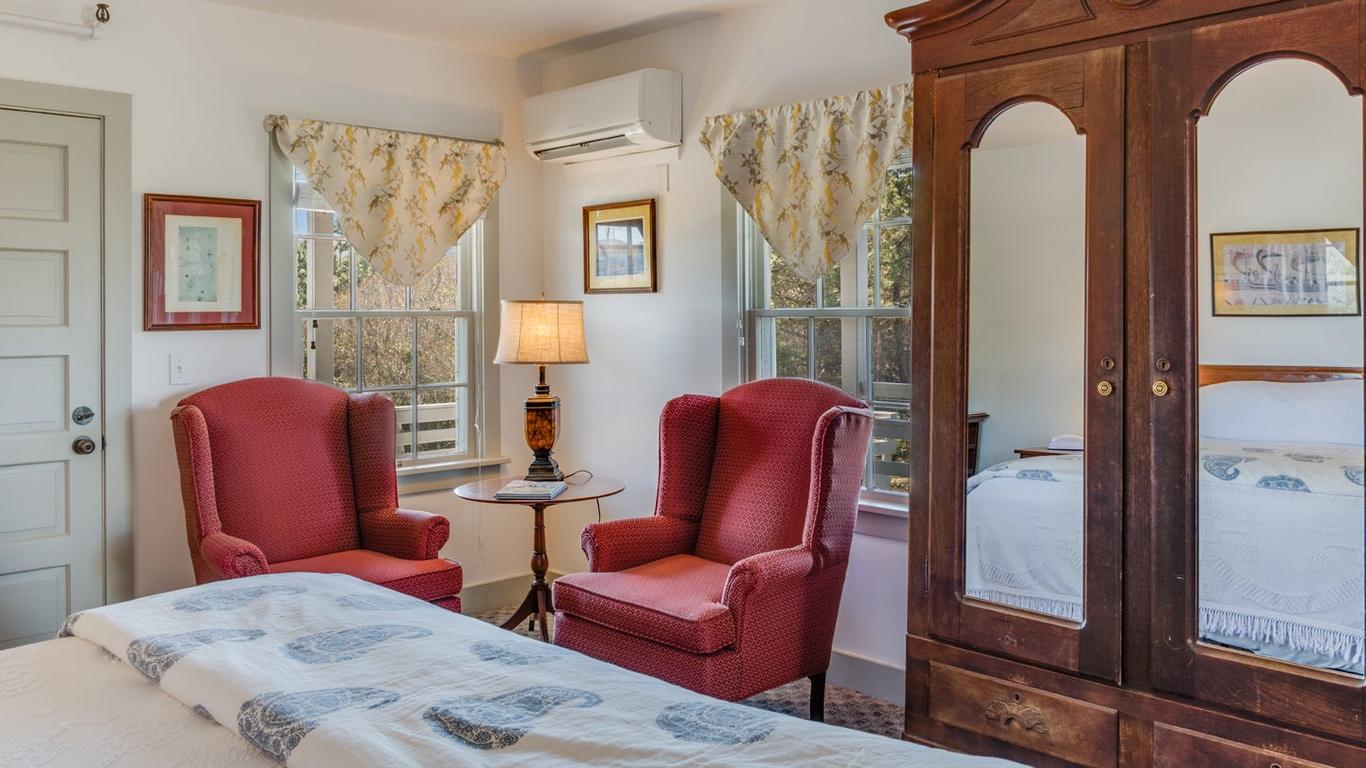 First Colony Inn