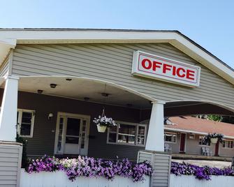Gorham Motor Inn - Gorham - Edificio