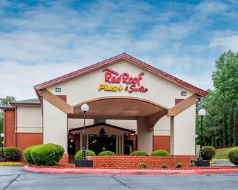Red Roof Inn Plus+ & Suites Opelika - Opelika - Bygning