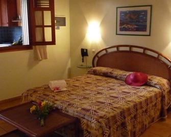 Hotel Au Ti Sucrier - Pointe-à-Pitre - Bedroom