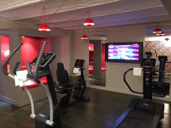 Hotel Eiffel Seine - París - Gimnasio