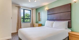 Roomzzz Leeds Headingley - Leeds - Bedroom
