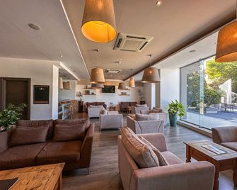 AX Sunny Coast Resort & Spa - Saint Paul’s Bay - Lounge