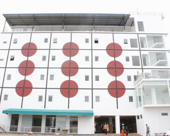 Sinar Sport Hotel - Bengkulu City - Edificio