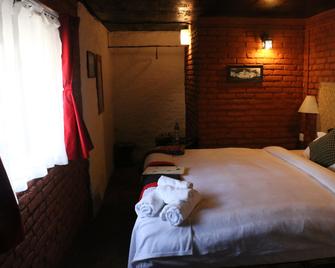 Hira Guest House - Lalitpur - Bedroom