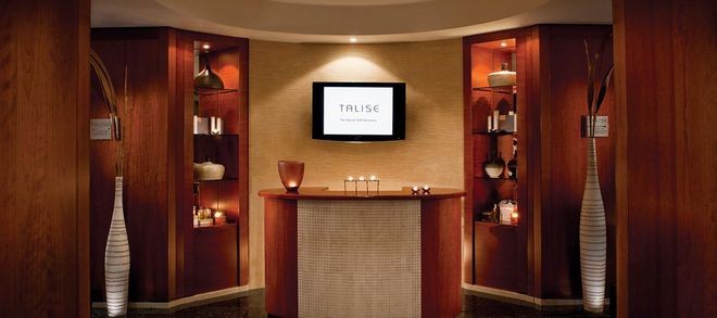 주메이라 에미리트 타워 - 두바이 - 프론트 데스크