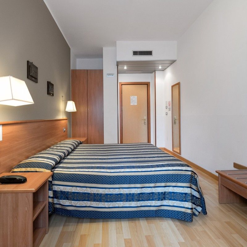 Hotel Piccolo - ורונה - חדר שינה