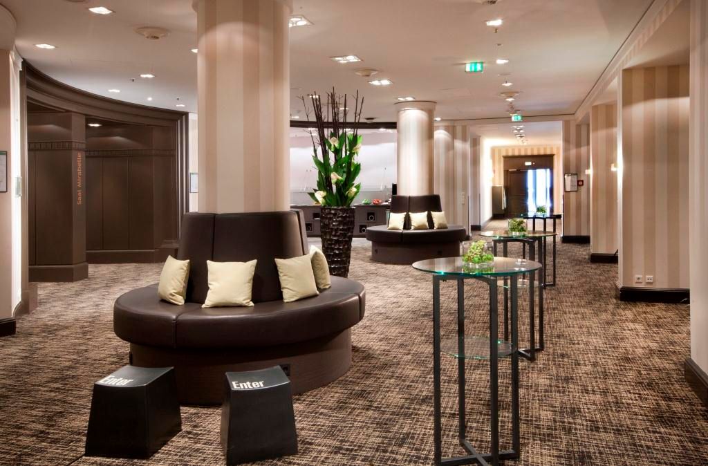 Lindner Hotel City Plaza - Cologne - Lobby