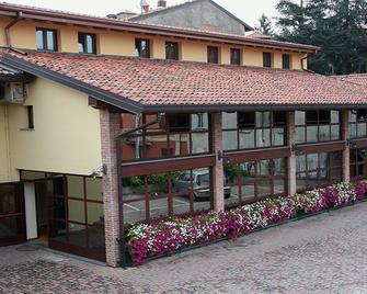 Locanda dell'Oca Bianca - Como - Building