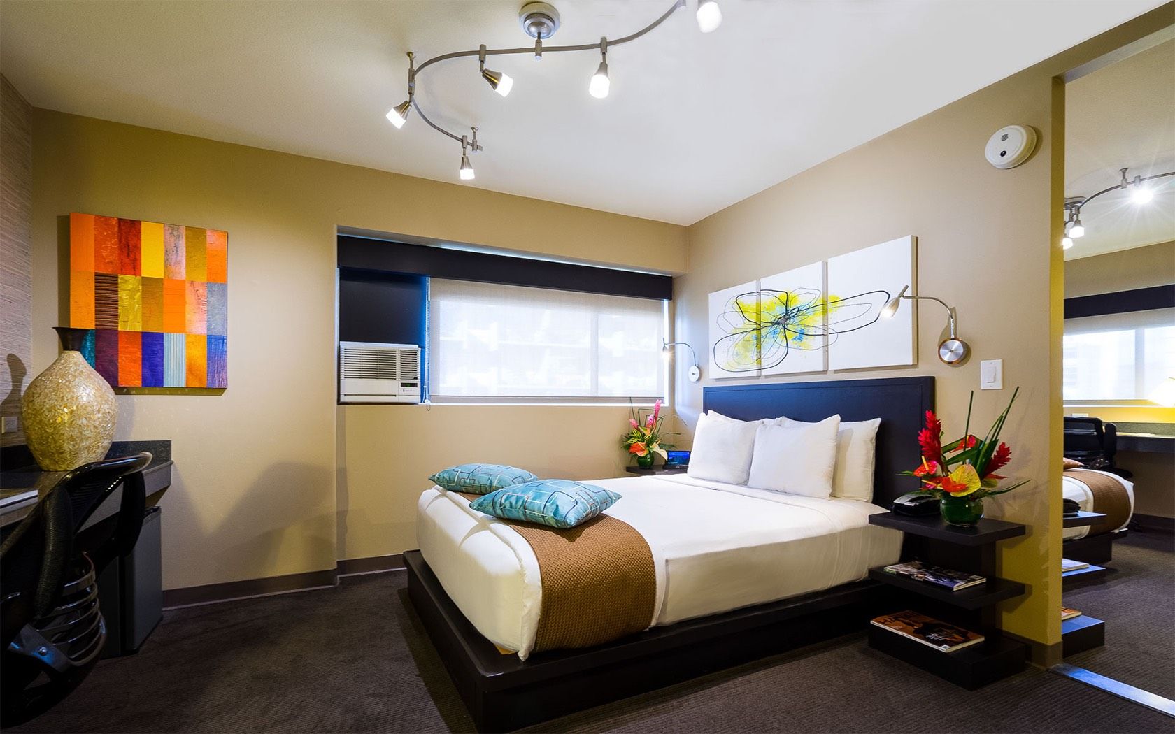 فيف هوتل وايكيكي - هونولولو - غرفة نوم