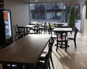 The Beaucatcher, a Boutique Motel - Asheville - Nhà hàng
