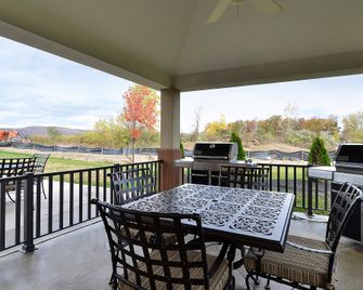 Candlewood Suites Horseheads - Elmira By IHG - Ельміра - Патіо