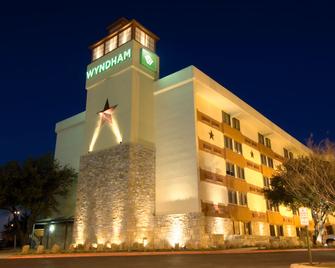 Wyndham Garden Hotel - Austin - Austin - Edificio