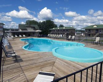 Daigle's Motel - Saint Leonard - Pool