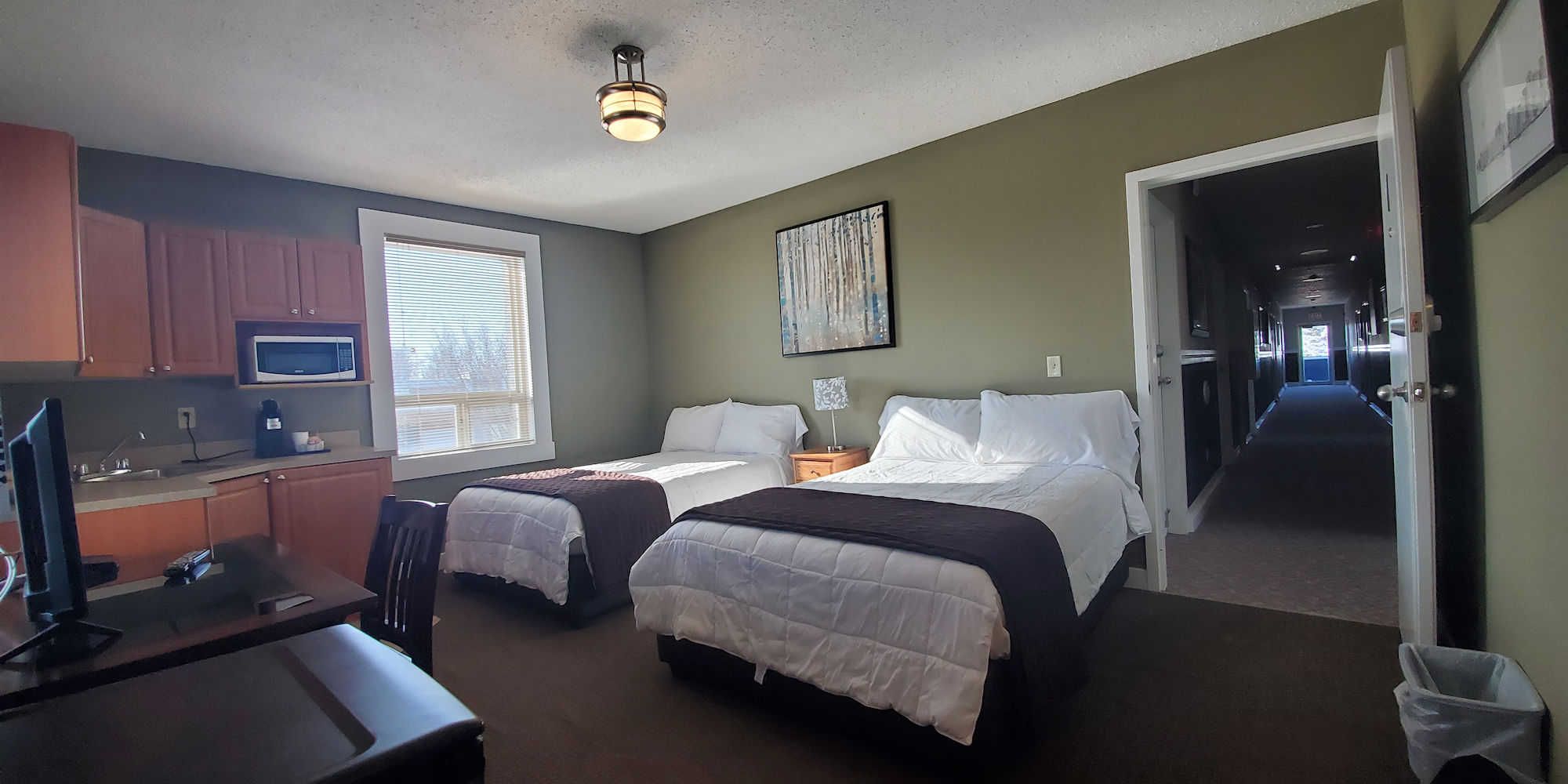 Royal Duke Hotel - Okotoks - Bedroom