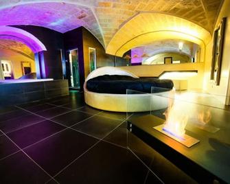 Naucleros Suites - Fasano - Bedroom