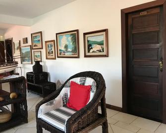 Pousada Agua Viva - Vila do Abraao - Lobby