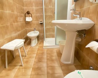 Sunlake Hotel - Riva del Garda - Bathroom