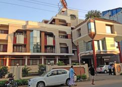 Hotel Gnanam - Tanjavûr - Bâtiment