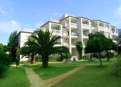 Ona Ogisaka Garden - Denia - Edifício