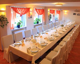 Bukowy Dworek - Szczawno-Zdroj - Restaurante