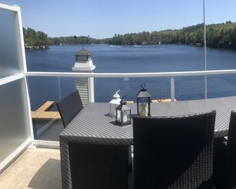 Muskoka Lakes Hotel and Resorts - Port Carling - Balcony