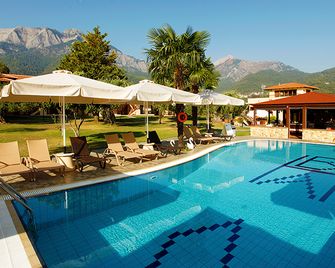 Ariadni Hotel Bungalows - Thasos Town - Piscine