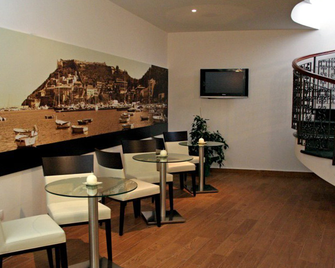 Bi Hotel - Porto Ercole - Servicio de la habitación
