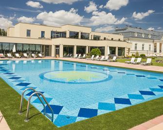 Hotel Château Amade - Dunajská Streda - Building