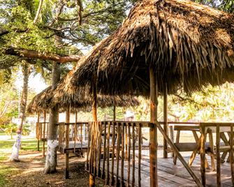 Lo Nuestro Resort - El Sunzal - Patio