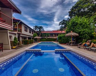 Hotel Mar de Luz - Jacó - Piscina