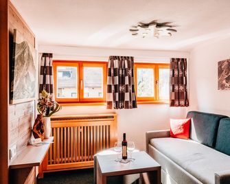 Hotel Alpensonne - Bad Wiessee - Living room
