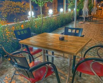 Hotel Vila Melina - Ksamil - Dış görünüm