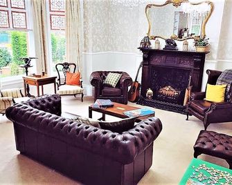 Little Redlands B&B - לינקולן - סלון