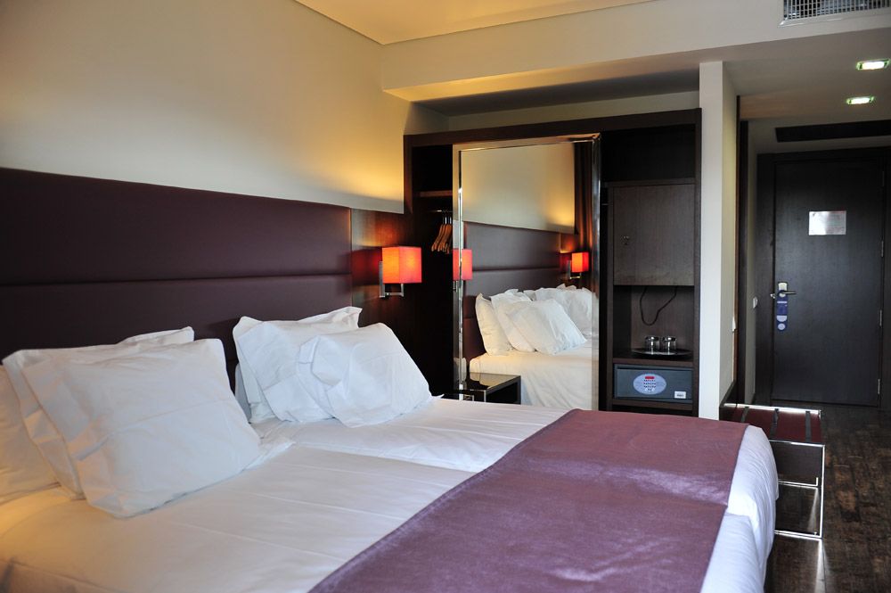 Axis Porto Business & Spa Hotel - Porto - Phòng ngủ