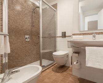 Hotel Serapo - Gaeta - Banyo