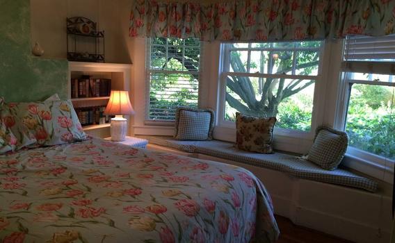 Secret Garden Inn And Cottages 146 2 4 4 Santa Barbara