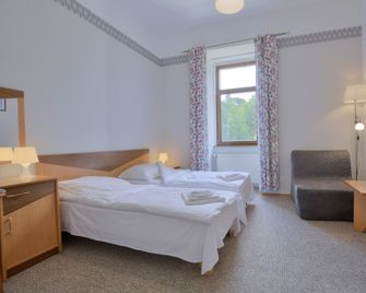 Hotel Muza - Bad Reinerz - Schlafzimmer