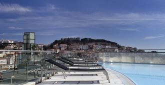 Vip Executive Eden Aparthotel - Lisbon - Pool