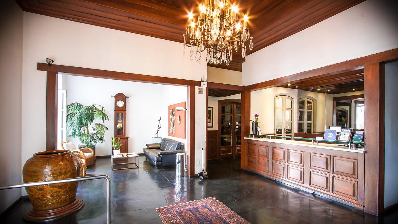 فيتوريا بالاس هوتل