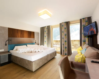 Hotel Nassereinerhof - Sankt Anton am Arlberg - Soveværelse