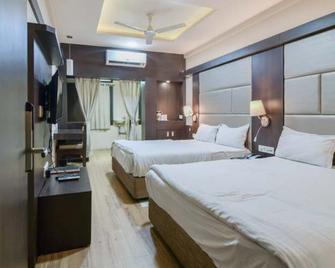 Hotel Rama Krishna - Ujjain - Bedroom