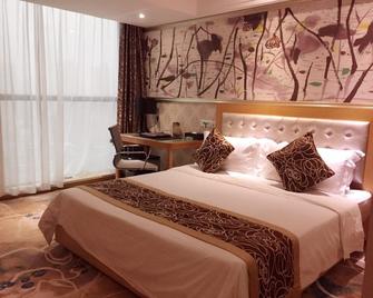New Beacon Jiulong International Hotel - Wuhan - Bedroom